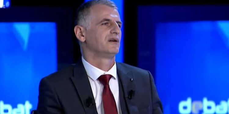 Hysen Durmishi rrit enigmën për Liburn Aliun: Nuk e di pse nuk është në kryesi të LVV-së