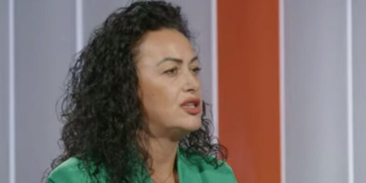Deputetja e LDK-së: VV shfrytëzoi Vasfijen dhe familjen Dehari për kauza të rrejshme