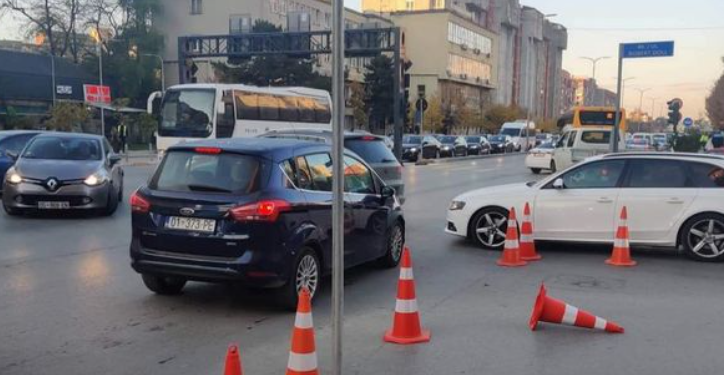 KMDLNj reagon pas tollovisë: Qytetarët e Prishtinës, minj eksperimental të një eksperimenti të çmendur!