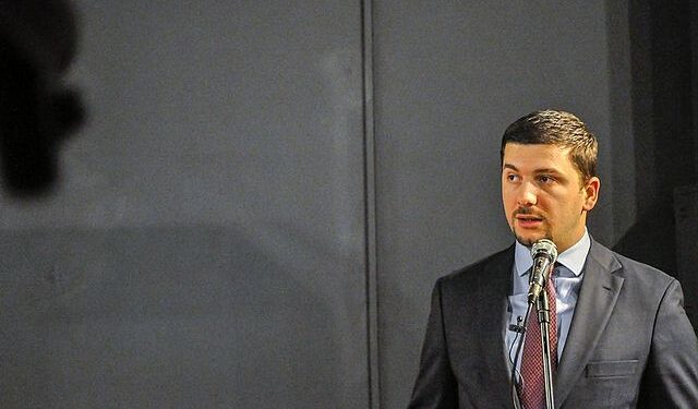 Në takim me ambasadorin Guerot, Krasniqi kërkoi mbështetje për vizat