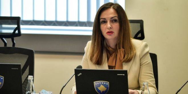 Nagavci: Rektorja-Rektori i ri në kohën time si ministre do të jetë një zgjedhje objektive, jo siç ishte në të kaluarën e errët