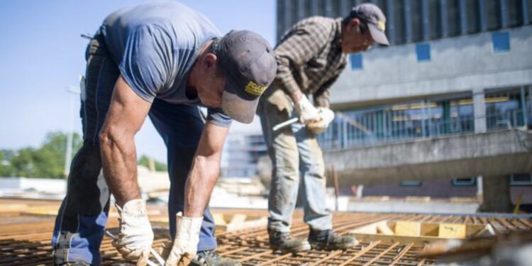 Gjermania rritë pagën minimale nga 8.5 në 12 euro për një orë pune