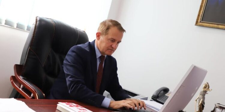 Komuna e Vushtrrisë merr vendim, dita e diele do të jetë ditë pushimi edhe për punëtorët e sektorit privat
