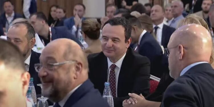 Kurti “lëvdohet” në Samitin e Ballkanit Perëndimor: Po luftohet korrupsioni, investimet e huaja po rriten
