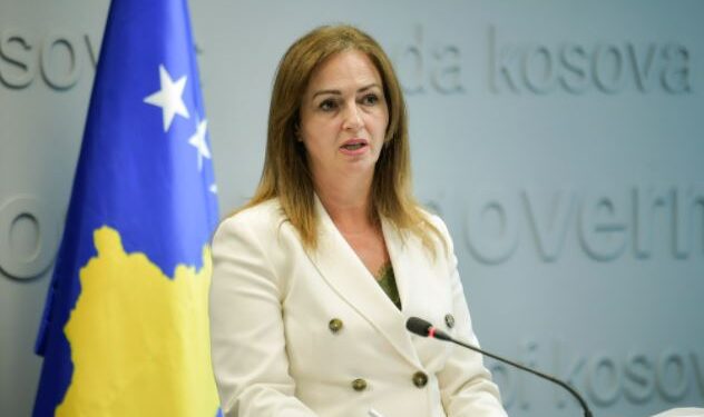 Komunat demantojnë ministren Nagavci: Listat e pagave i kemi dorëzuar me kohë