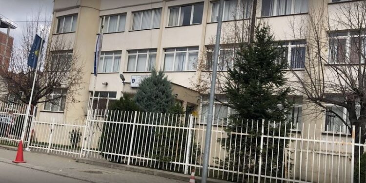 Ndodh sërish: Policisë i ikë i dyshuari nga stacioni policor