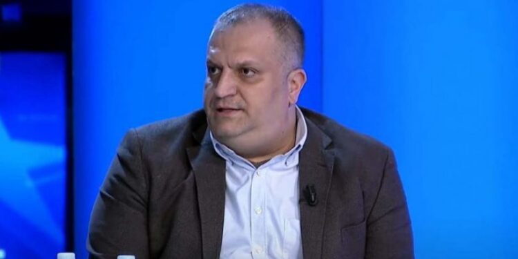 Shpend Ahmeti: Po vjen era zgjedhje, Kurtit po i mungon një “Agim Veliu”