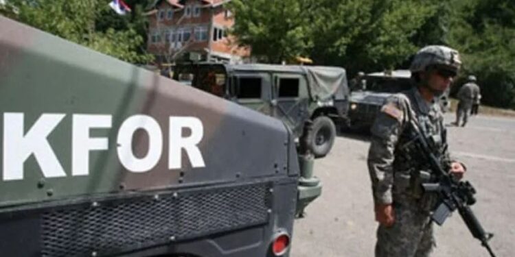 KFOR e konsideron problem numrin e vogël të serbëve që i kanë regjistruar veturat me RKS