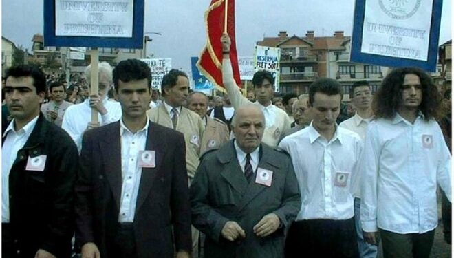 Bashkëveprimtari i Kurtit flet për kohën e demonstratave: I fundit që na u bashkua ishte Albin Kurti