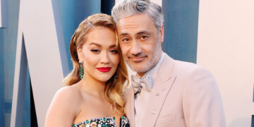 Rita Ora dhe Taika Waititi do të prezantojnë “MTV European Music Awards 2022”