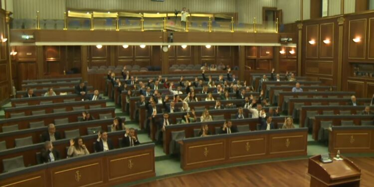Miratohet Projektligji për Institutin e Krimeve të Luftës në Kosovë