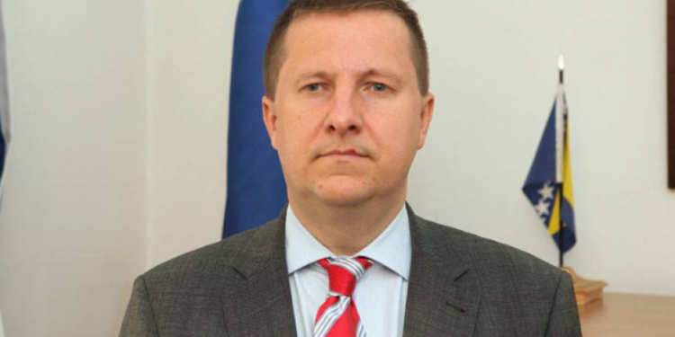 Szunyog: Shtetet e BE-së që nuk e njohin Kosovën presin përparime në dialog