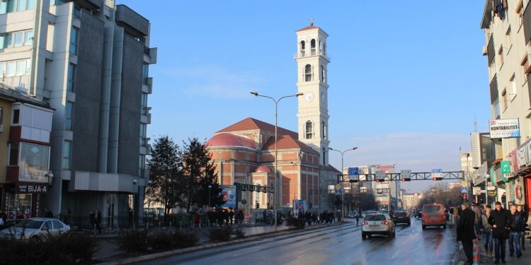“Kam me të vra”/ Kapadaia në Prishtinë kërcënon me jetë kushëririn e tij, arrestohet