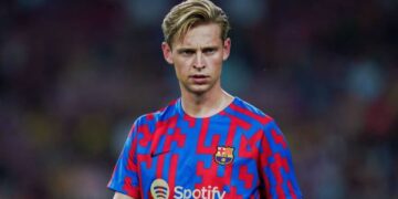 3 klubet e mëdha angleze të gatshme për të transferuar Frenkie de Jong