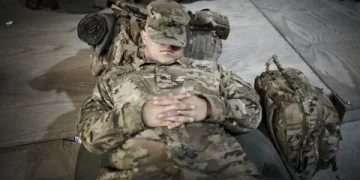 Metoda ushtarake për të rënë në gjumë për dy minuta