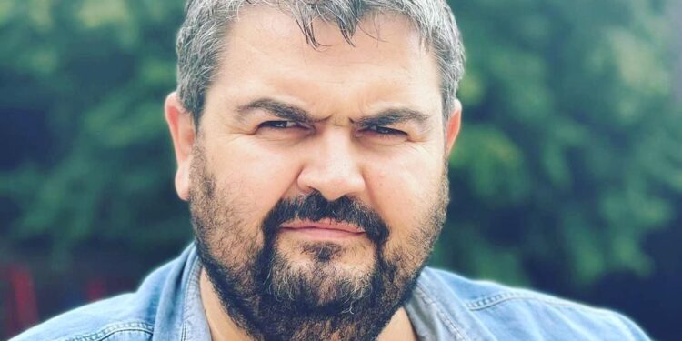 Fatmir Spahiu ironizon për vizat: Skënderbeu i ka fajet, u dashtë me i lanë kufijtë hapur