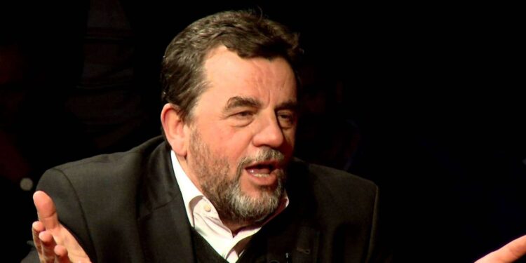 Krasniqi: Spoti vulgar e bizar i VV-së paralajmëron vetërrëzimin e qeverisë Kurti