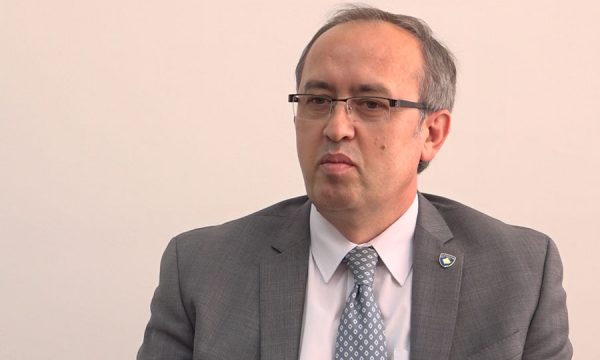 Hoti: Qeverisja aktuale e kryeqytetit e ka prioritet ngrohjen qendrore