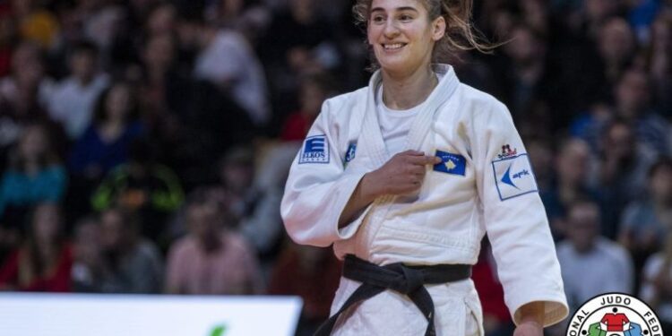 Nora Gjakova fiton medaljen e argjend në Grand Slamin e Abu Dhabit