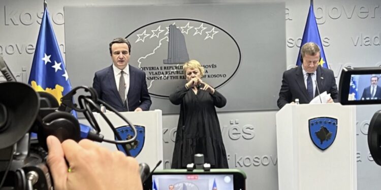 Szunyog: Liberalizimi i vizave s’do të ndodhë nesër, do të ketë diskutime