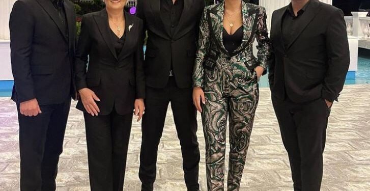 Albina Kelmendi i hyn seriozisht garës në Festivalin e RTSH-së, ja detajet e konkurrimit të saj