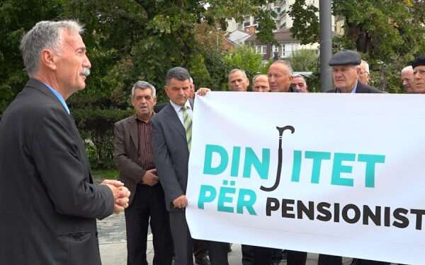 “Më se keqi të plakesh në Kosovë”, pensionistët protestojnë në ditën e tyre