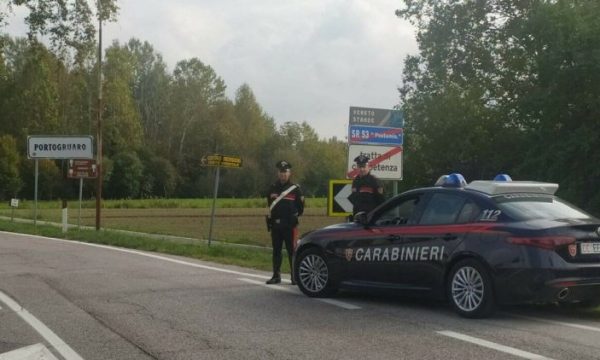 Kamufloheshin si policë, arrestohen tre shqiptarët që bënin “kërdinë” me vjedhje në Itali