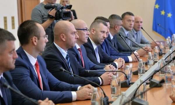 “Këta mendojnë se jemi bagëti” – Kthimi i Listes Serbe në Kuvend nervozon qytetarët serbë