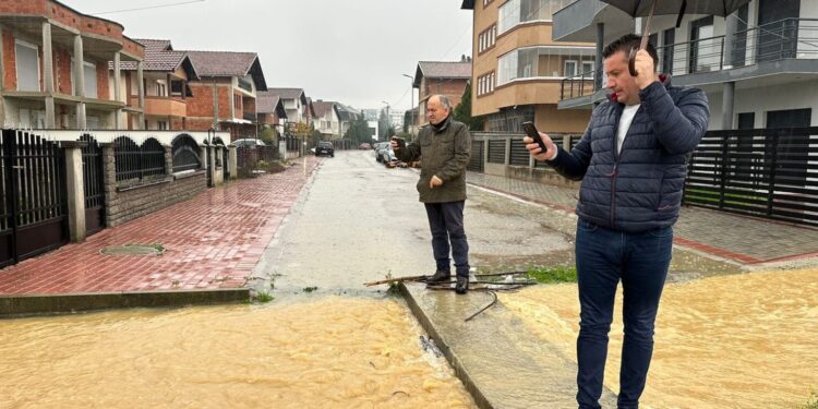 Muhaxheri për vërshimet në Pejë: Situata aktualisht është e menaxhueshme