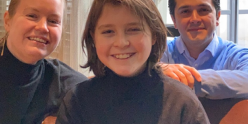 12-vjeçari nis doktoraturën, njihuni me “Ajnshtajnin e vogël”