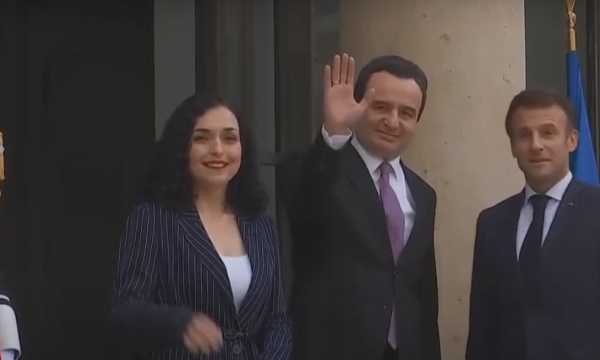 Pritja e ngrohtë e Macronit për Kurtin dhe Osmanin, publikohet video