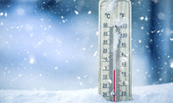 Borë e temperatura minus, moti për sot dhe fundjavë