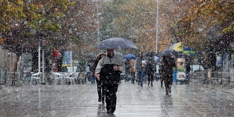 Sot mund të bie borë, temperaturat deri në minus 1 gradë