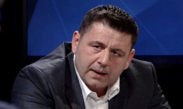 Alarmon Bekë Berisha: 150 policë të Kosovës e kanë lënë punën, situata në veri është e tensionuar