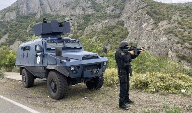 Nga muaji shkurt, Qeveria armatos dhe blen pajisje për policinë kufitare