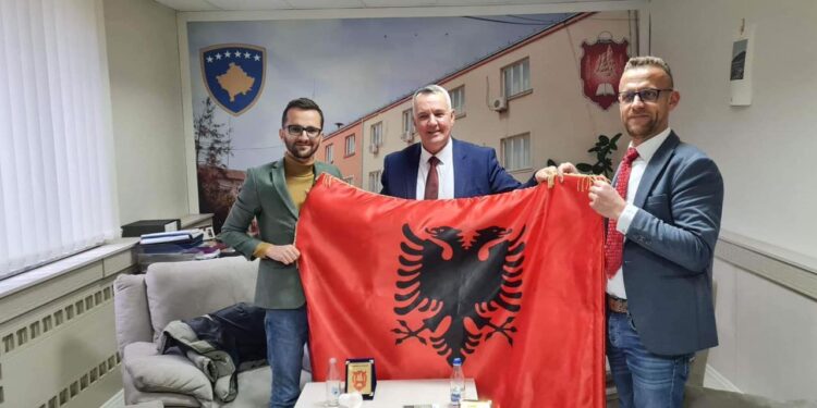 Lipjani nderon aktivistët që mblodhën mbi 1.5 milion euro për bamirësi