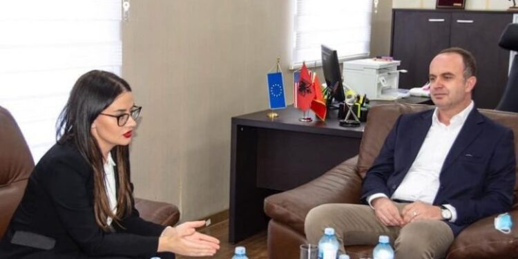 Haradinaj-Stublla e quan shqetësues arrestimin e kryetarit të Tuzit, Nik Gjeloshaj