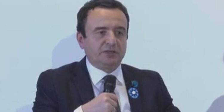 Kurti për Serbinë: Jemi gati ta zgjasim dorën nëse ata janë gati t’i çlirojnë grushtet e tyre