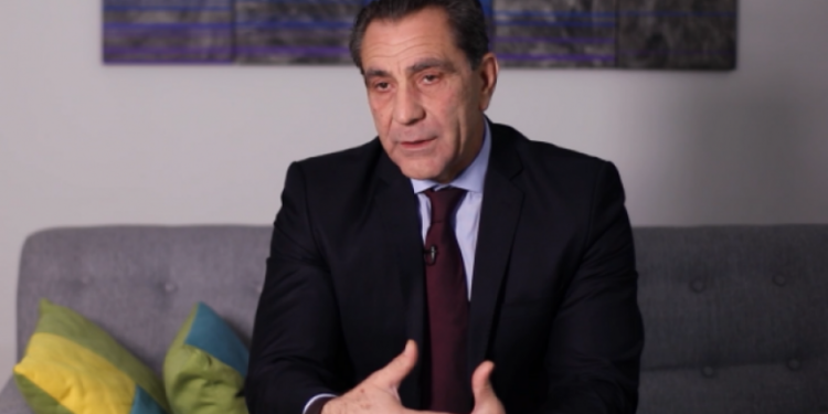 Eksperti Musliu: Bandat kriminale në veri punojnë për Vuçiqin – targat ishin pretekst për presidentin serb që ta devijojë procesin e dialogut
