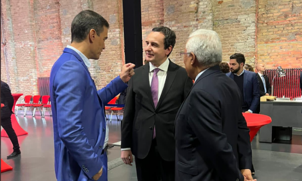 Me çfarë pasaporte shkoi Kurti në Spanjë?