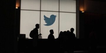 Twitter u thotë reklamuesve se rritja e përdoruesve është në ‘maksimumet e të gjitha kohërave’ nën drejtimin e Elon Musk