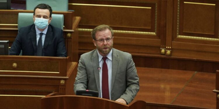 Haki Abazi fton profesionistët: Aplikoni për pozitën e Guvernatorit të BQK-së