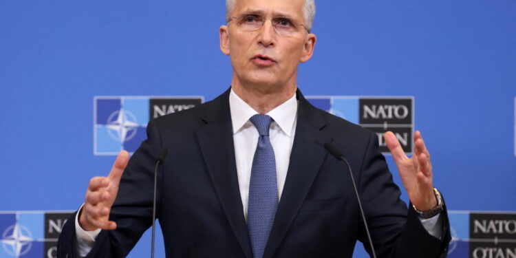 LAJMI I FUNDIT: Stoltenberg flet me Kurtin dhe Vuçiqin, u kërkon të përmbahen nga përshkallzimet