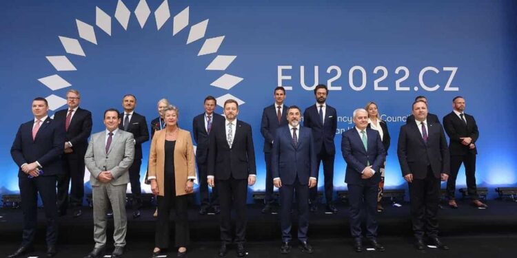 Sveçla: Serbia bashkë me Rusinë po intensifikon sulmet dhe dezinformatat për destabilizimin e Kosovës