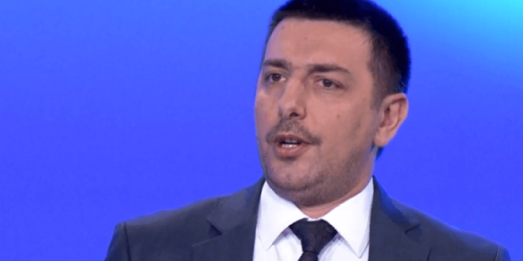 Valon Syla – Qeverisë Kurti: Lune lojën, Memlin e Lumirin i thirrën në Amerikë