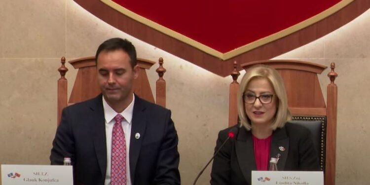 Përfundon seanca e përbashkët e Kuvendit të Kosovës dhe atij të Shqipërisë