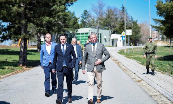 Anton Quni e konfirmon se Abdixhiku shkon për vizitë në Amerikë