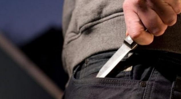 Përleshje e të shtëna me armë në Prishtinë, dyshohet se janë therur me thikë dy persona
