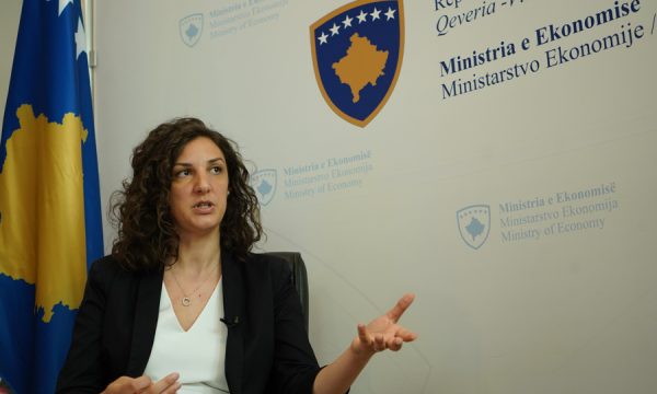 Dimri i vështirë, ministrja Rizvanolli njofton për subvencionin për pajisje efiçente: Aplikoni sa më shpejt