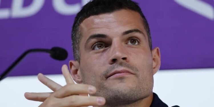 “Duhet të kujdesemi për veten”: Këto janë fjalët e Xhakës për ndeshjen ndaj Serbisë